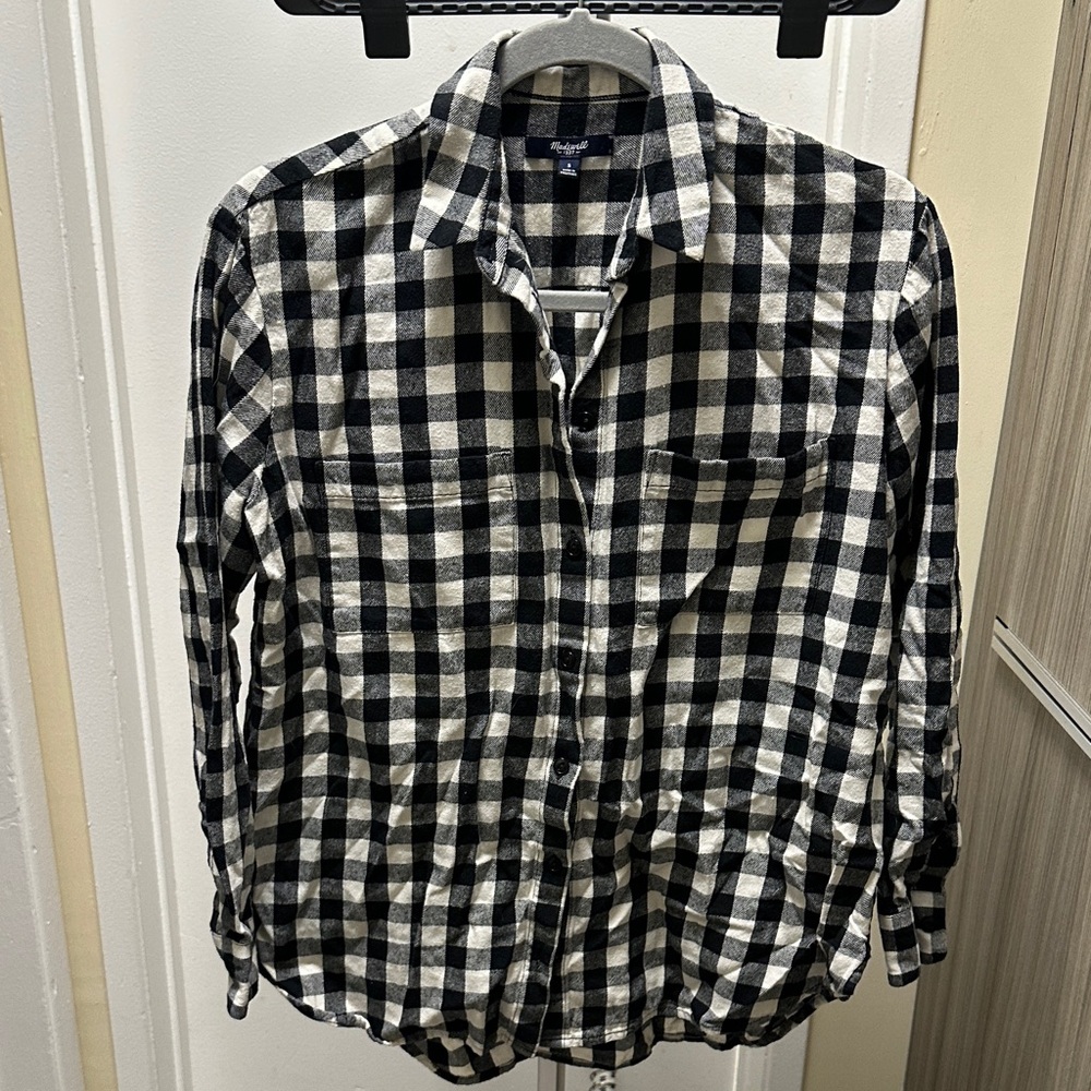 Madewell Black and White Checkered Button Down Shirt